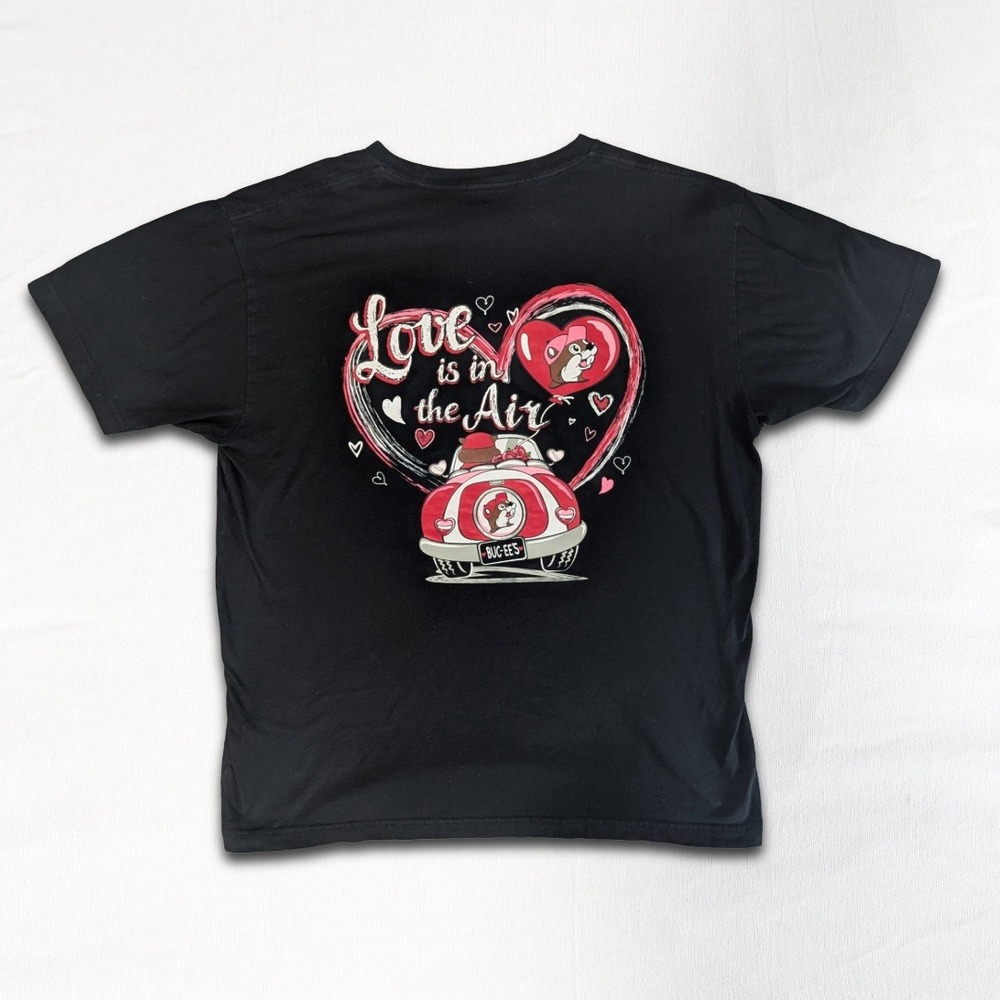 Buc-ee's Love Is In The Air Valentine's Day Graphic T-Shirt Black Large L